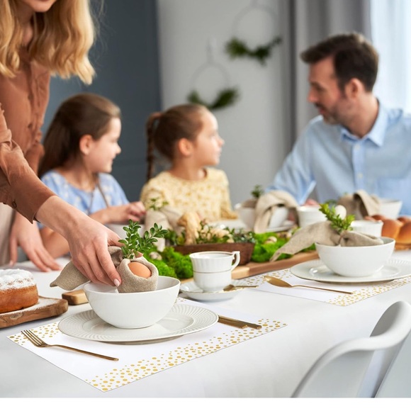 Telling 100 PCs gold papers mats for wedding, shower and birthday party - Picture 5 of 9